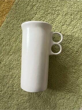 VTG Bennington Potters Double Trigger Handle 8” Tall David Gil Design